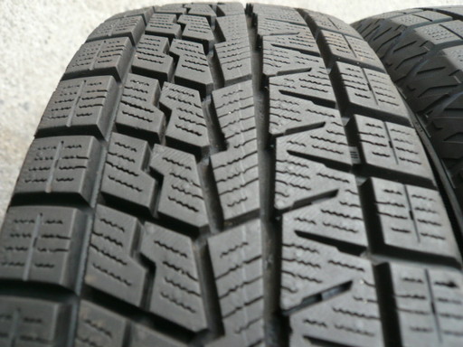 中古スタッドレスタイヤ165/65R14 79Q