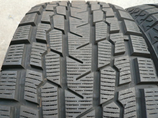 中古スタッドレスタイヤ265/65R17 112Q