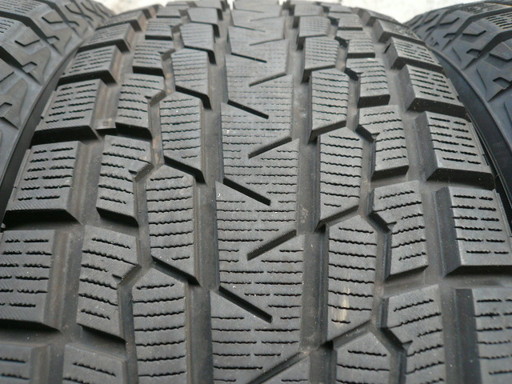 中古スタッドレスタイヤ265/65R17 112Q