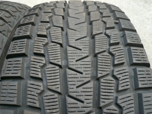 中古スタッドレスタイヤ265/65R17 112Q