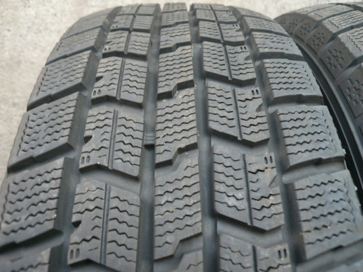 中古スタッドレスタイヤ185/65R15 88Q