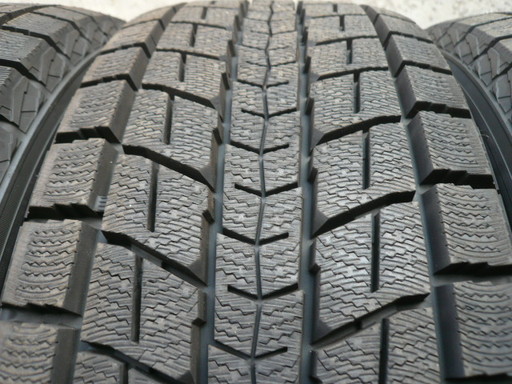 中古スタッドレスタイヤ225/55R18 98Q