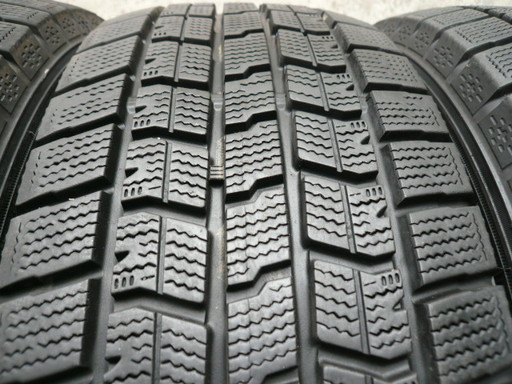 中古スタッドレスタイヤ215/60R17 96Q