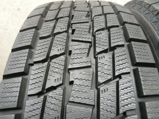 中古スタッドレスタイヤ225/65R17 102Q