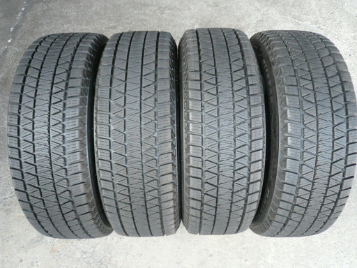 中古スタッドレスタイヤ225/65R17 102Q