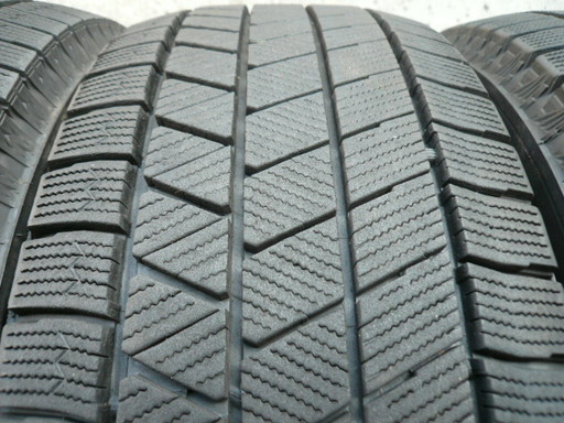 中古スタッドレスタイヤ205/55R16 91Q