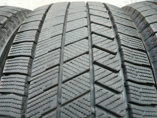 中古スタッドレスタイヤ205/55R16 91Q