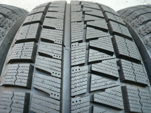 中古スタッドレスタイヤ205/60R16 92Q