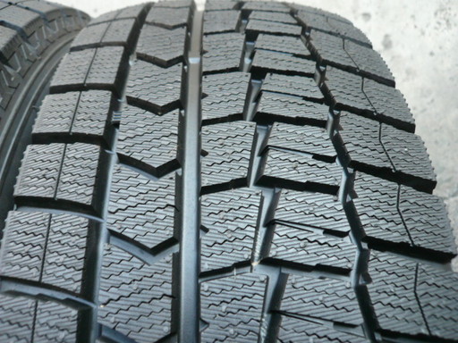 中古スタッドレスタイヤ215/60R16 95Q