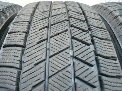 中古スタッドレスタイヤ175/65R15 84Q
