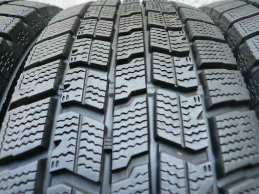 中古スタッドレスタイヤ185/70R14 88Q