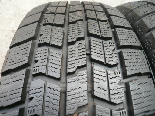 中古スタッドレスタイヤ205/65R16 95Q