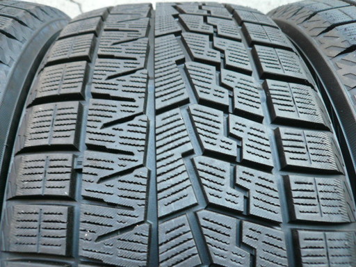 中古スタッドレスタイヤ225/45R18 95Q