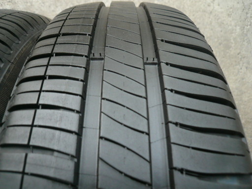 中古タイヤ175/70R14 88T