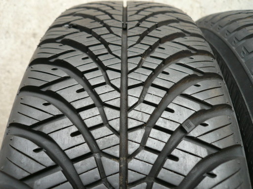 中古タイヤ175/65R14 82T