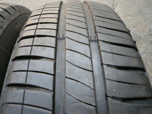 中古タイヤ165/70R14 85T