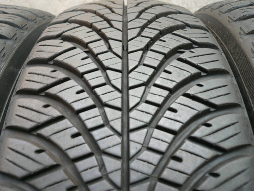 中古タイヤ165/55R15 75V