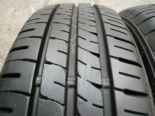 中古タイヤ175/60R15 81H