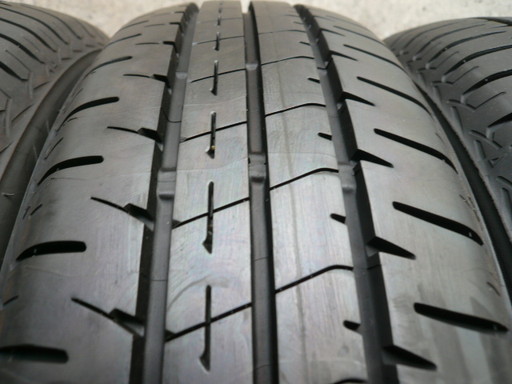 中古タイヤ165/60R15 77H