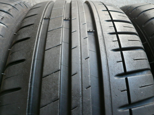 中古タイヤ205/45R16 87W