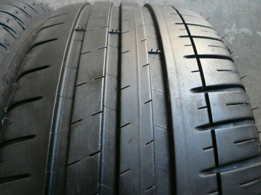 中古タイヤ205/45R16 87W