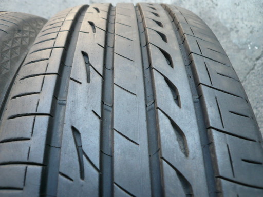 中古タイヤ205/60R16 92V