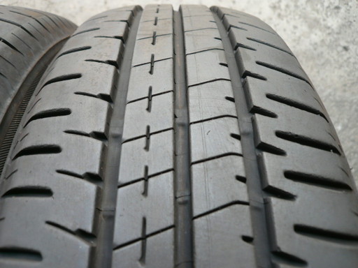 中古タイヤ185/60R16 86H