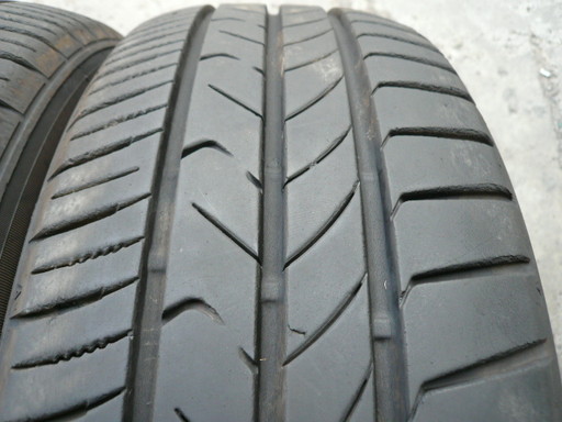 中古タイヤ205/60R16 92H