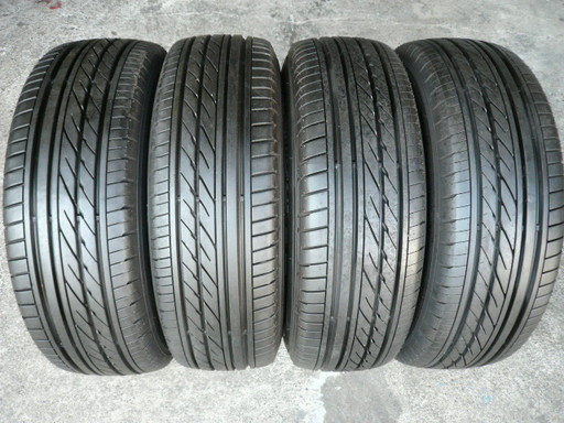 中古タイヤ215/65R16C 109/107R