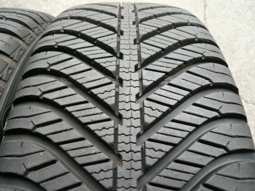中古タイヤ205/60R16 92H
