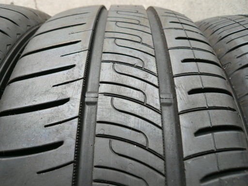 中古タイヤ205/55R16 91V