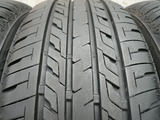 中古タイヤ215/55R16 93W