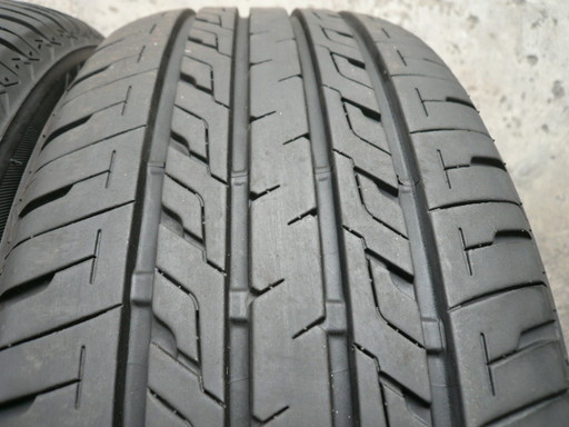 中古タイヤ215/55R16 93W