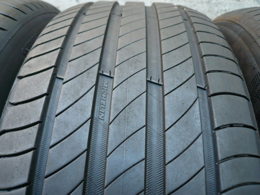 中古タイヤ225/45R17 91W