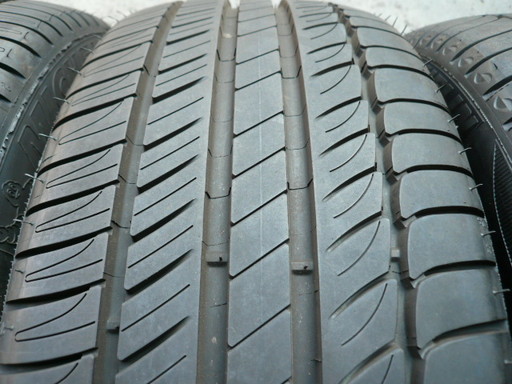 中古タイヤ215/45R17 87W