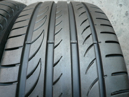 中古タイヤ205/45R17 88W