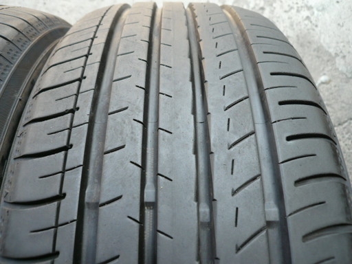 中古タイヤ215/50R17 95W