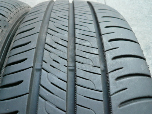 中古タイヤ215/60R17 96H