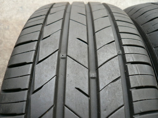 中古タイヤ215/55R17 98W