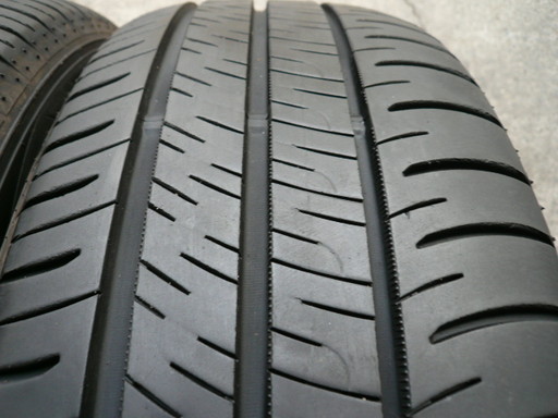 中古タイヤ215/60R17 96H