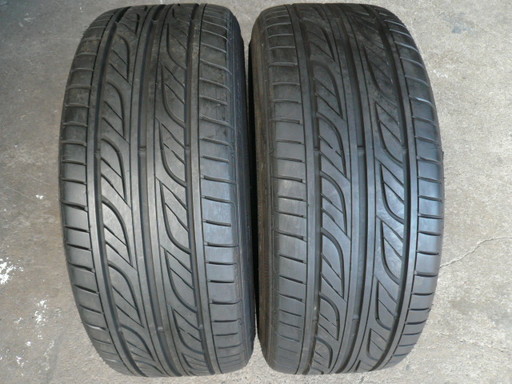 中古タイヤ225/45R18 95W