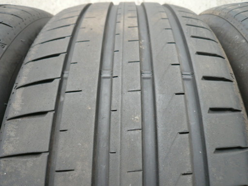 中古タイヤ245/45R19 102Y
