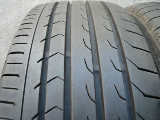 中古タイヤ225/45R19 96W
