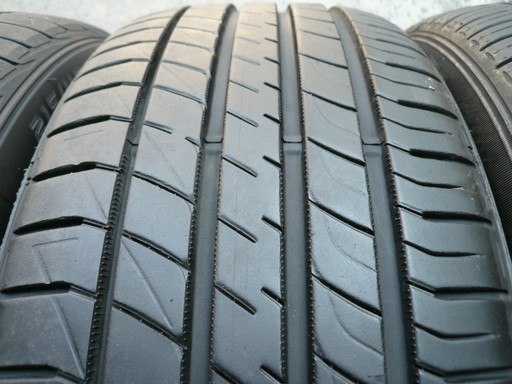 中古タイヤ215/45R18 93W