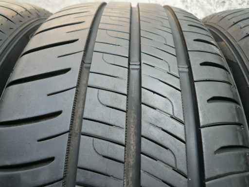 中古タイヤ235/50R18 97W