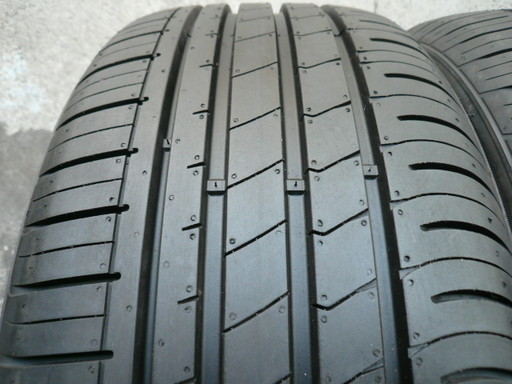 中古タイヤ235/50R18 101W