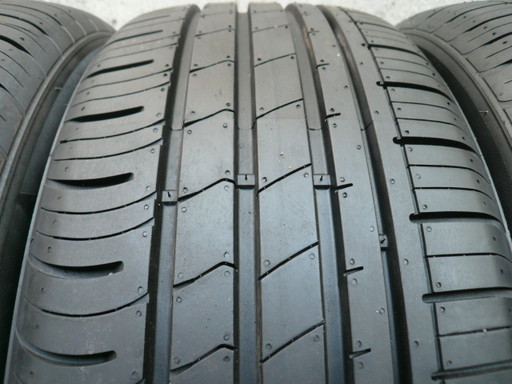 中古タイヤ235/50R18 101W