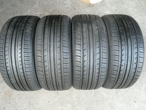 中古タイヤ225/40R18 92W