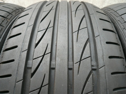中古タイヤ245/50R18 100W