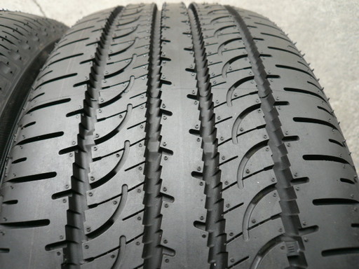 中古タイヤ225/55R18 98H